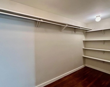 4021 Mandell Street - Photo Thumbnail 9