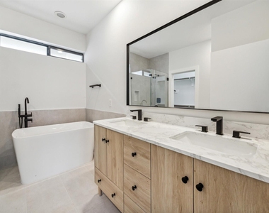4427 Eigel Street - Photo Thumbnail 12