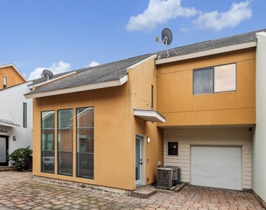4427 Eigel Street - Photo Thumbnail 2