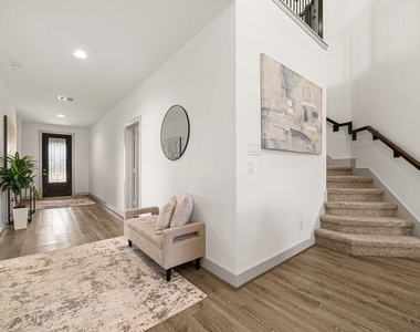 3539 Gore Creek Drive - Photo Thumbnail 7