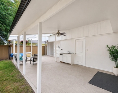 6910 Bintliff Boulevard - Photo Thumbnail 18