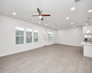 7306 Corey Rushing Lane - Photo Thumbnail 16