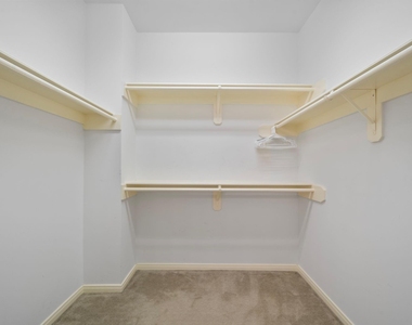 90 Mcgowen St - Photo Thumbnail 19
