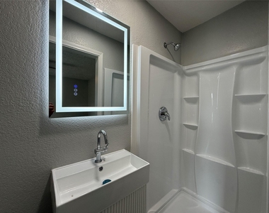 6811 Mike Street - Photo Thumbnail 8