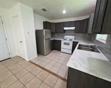 9911 Cardinal Street - Photo Thumbnail 10