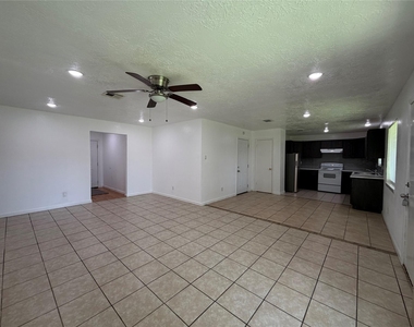 9911 Cardinal Street - Photo Thumbnail 6