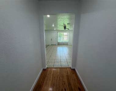 9911 Cardinal Street - Photo Thumbnail 3