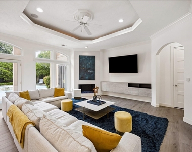 906 Peachwood Bend Drive - Photo Thumbnail 25