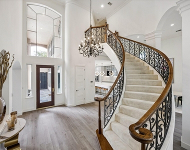 906 Peachwood Bend Drive - Photo Thumbnail 13