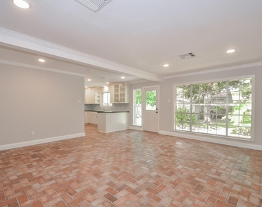 8910 Reamer Street - Photo Thumbnail 14