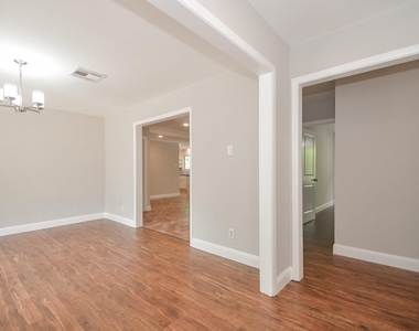 8910 Reamer Street - Photo Thumbnail 16