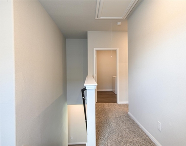 22210 Regal Heights Lane - Photo Thumbnail 8