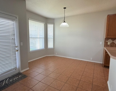 3019 Acacia Fair Lane - Photo Thumbnail 13