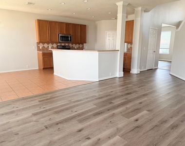 3019 Acacia Fair Lane - Photo Thumbnail 16