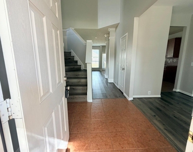 3019 Acacia Fair Lane - Photo Thumbnail 5