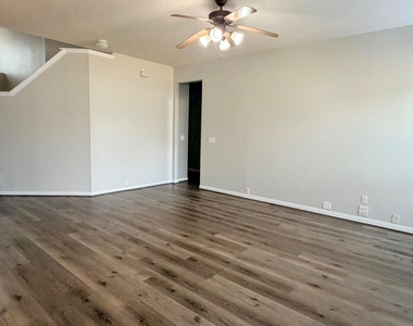 3019 Acacia Fair Lane - Photo Thumbnail 15