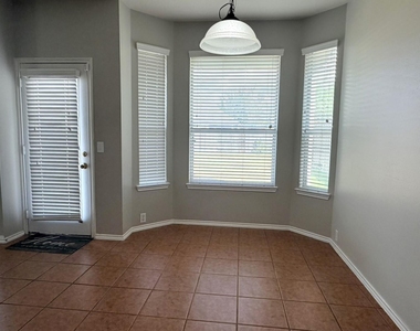3019 Acacia Fair Lane - Photo Thumbnail 12
