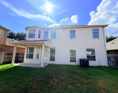 3019 Acacia Fair Lane - Photo Thumbnail 40