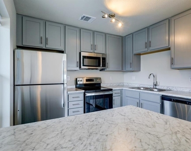 155 Plez Morgan Drive - Photo Thumbnail 5