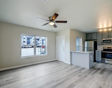 155 Plez Morgan Drive - Photo Thumbnail 3