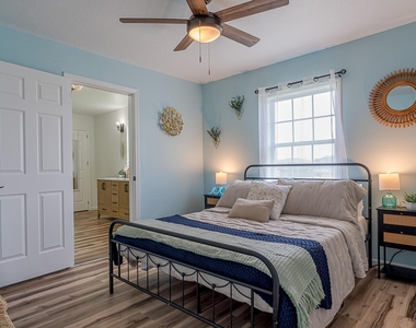 23011 Camino Street - Photo Thumbnail 16