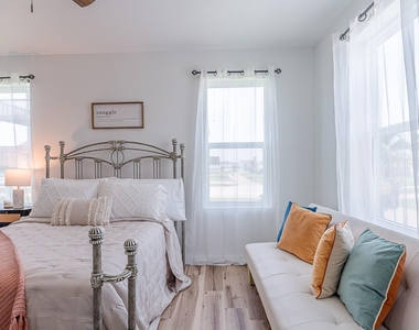 23011 Camino Street - Photo Thumbnail 11