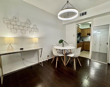 2601 Bellefontaine St - Photo Thumbnail 6