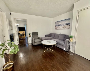 2601 Bellefontaine St - Photo Thumbnail 2