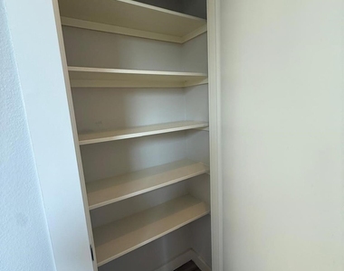 4923 Higgins St Street - Photo Thumbnail 15