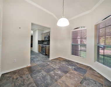 19302 Dawn Canyon Road - Photo Thumbnail 19