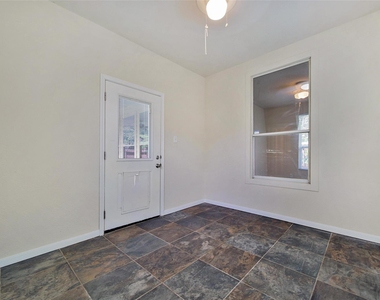 19302 Dawn Canyon Road - Photo Thumbnail 27