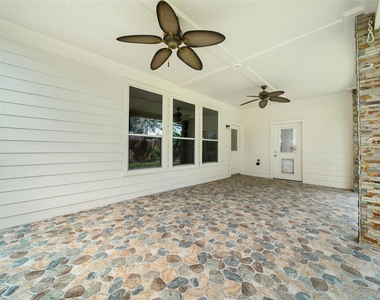 19302 Dawn Canyon Road - Photo Thumbnail 7