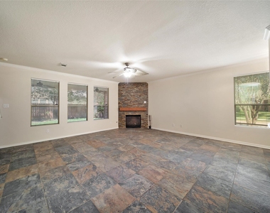 19302 Dawn Canyon Road - Photo Thumbnail 13