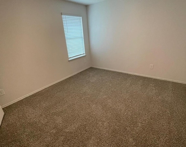 3111 Magnolia Blossom Ln - Photo Thumbnail 9