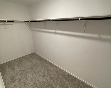 3111 Magnolia Blossom Ln - Photo Thumbnail 2