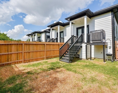 3712 Easy Street - Photo Thumbnail 28
