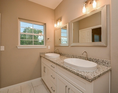 3712 Easy Street - Photo Thumbnail 24