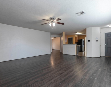 5027 Lamppost Hill Court - Photo Thumbnail 6