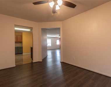 5027 Lamppost Hill Court - Photo Thumbnail 10