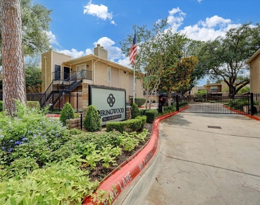 702 Bering Drive - Photo Thumbnail 16