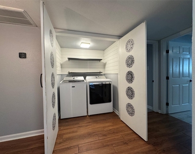 5005 Georgi Lane - Photo Thumbnail 2