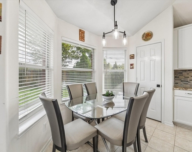 18814 Deer Key Circle - Photo Thumbnail 7