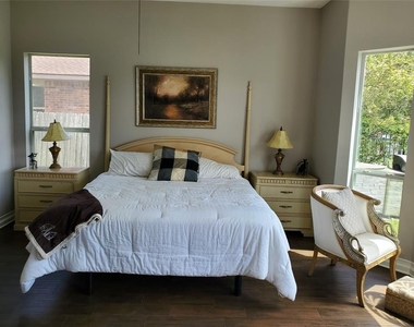 1514 Crystal Meadow Place - Photo Thumbnail 8