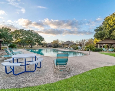 6922 Gentle Breeze Drive - Photo Thumbnail 43
