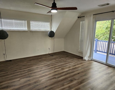 6922 Gentle Breeze Drive - Photo Thumbnail 18