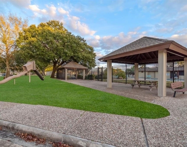6922 Gentle Breeze Drive - Photo Thumbnail 41