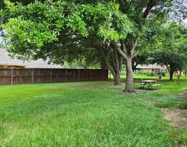 6922 Gentle Breeze Drive - Photo Thumbnail 31