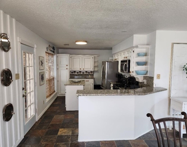 6922 Gentle Breeze Drive - Photo Thumbnail 7