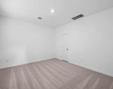 13111 Pine Trace Street - Photo Thumbnail 7