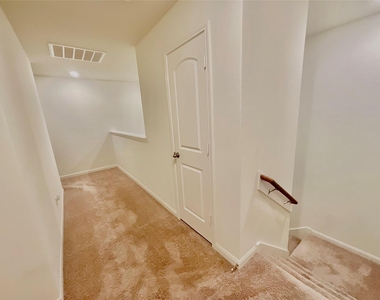 175 Emma Rose Drive - Photo Thumbnail 16